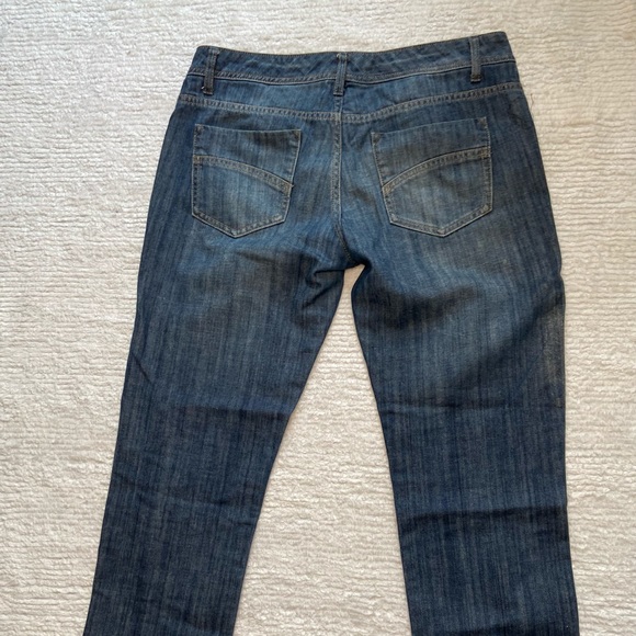 CAbi 8 Denim Jeans Asymmetrical Hem Deep Wash Minimal Stone-washing Distressing - Picture 6 of 8